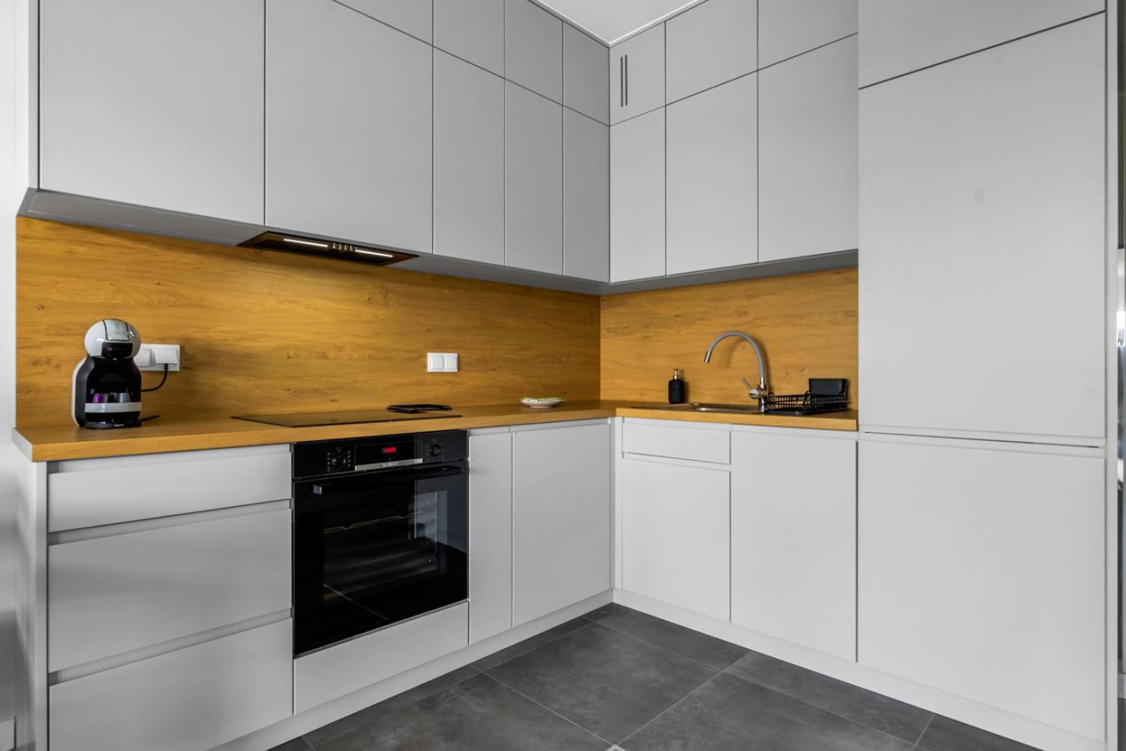 Bemowo - Parking, Balcony & Workspace - By Rentujemy Leilighet Warszawa